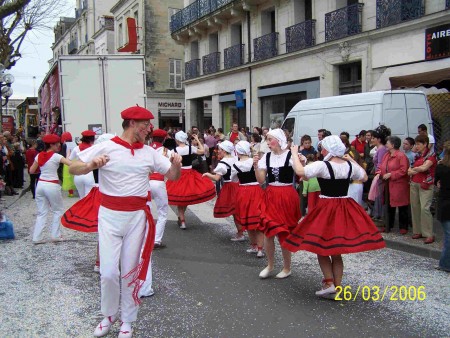 Danses basques au carnaval de Périgueux